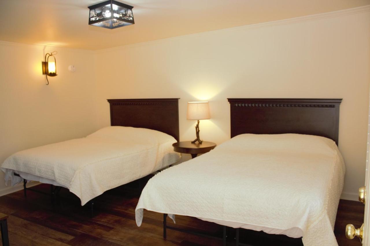 Stanford House Motel Manchester Center Ngoại thất bức ảnh